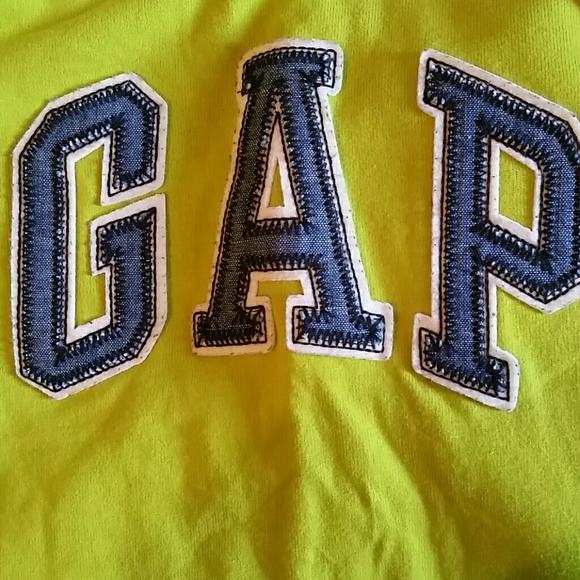 18-24mo.Gap long sleeve tee & CP 2T jeans - Picture 6 of 6
